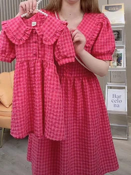 2023 Лятна Нова Детски дрехи с кукла яка, Уважаеми Сетчатое Червена рокля за момичета, Голям Дете от 4 до 6 години, Корейската версия на Дрехи за родители и деца Изображение