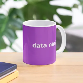 Data Ninja - Лилава кафеена чаша, персонализирани подаръци, керамични кафеена чаша, чаша в стил аниме Изображение