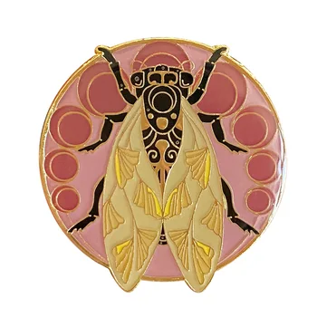 Брошка във формата на насекомо цикада в стил ар нуво е Красива художествена украса на яке, Раница или шапка Изображение